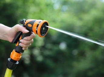 HECHT 02063 - Locsolópisztoly